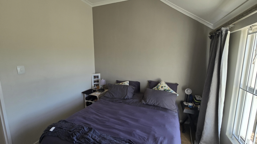 To Let 2 Bedroom Property for Rent in Aurora Western Cape